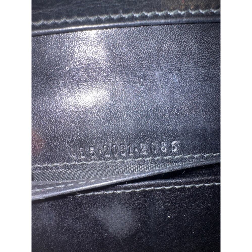 Gucci Leather Continental Wallet - Picture 7 of 11